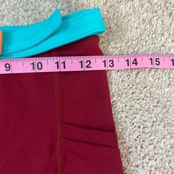 𝅺fabletics Women’s Red Biker Shorts Fits Small - Picture 5 of 7